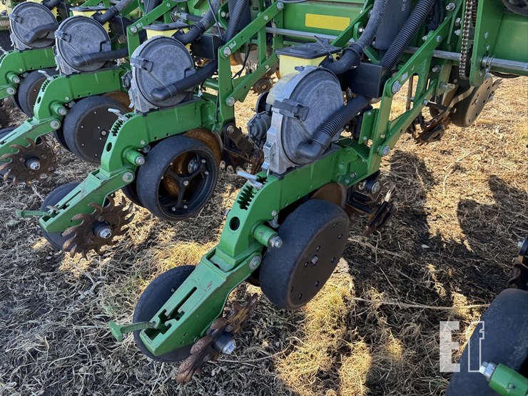 john-deere-1770-image-105