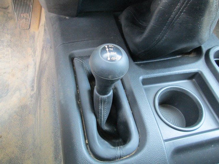 2011-dodge-3500-image-35