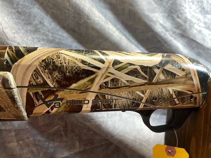 #10082-•-remington-v3-field-sport,-12-ga.-semi-auto-shotgun,-sn:-rn28026a-image-15