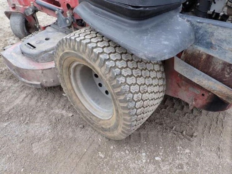 2024-toro-z-master-6000-series-zero-turn-mower-729-image-23