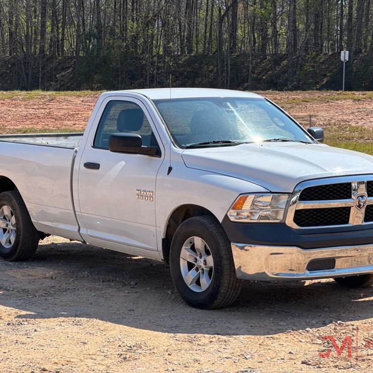 2015 DODGE 1500
