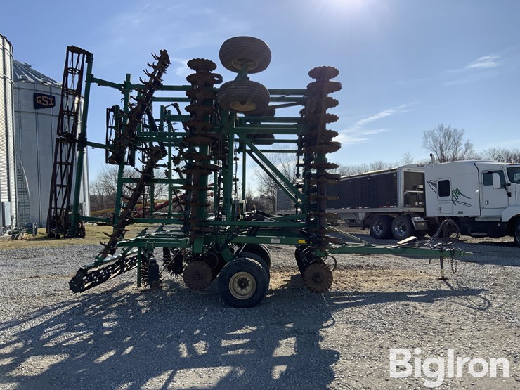 great-plains-4000tt-image-4