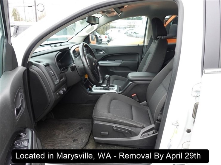 2015-chevrolet-colorado-lt-image-3