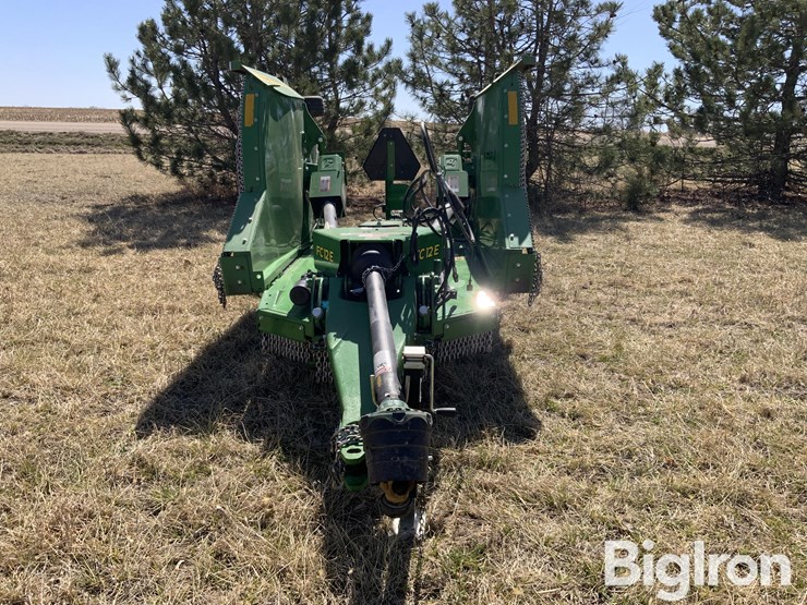 2022-john-deere-fc12e-image-2