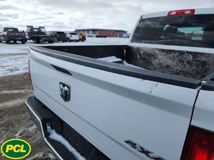 2017-dodge-1500-image-31