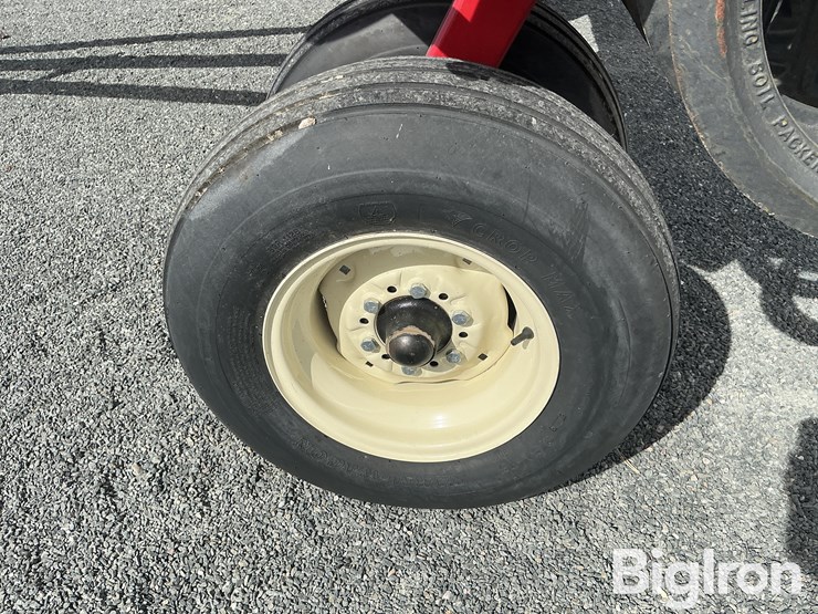 2025-sterling-32'-packer-image-17