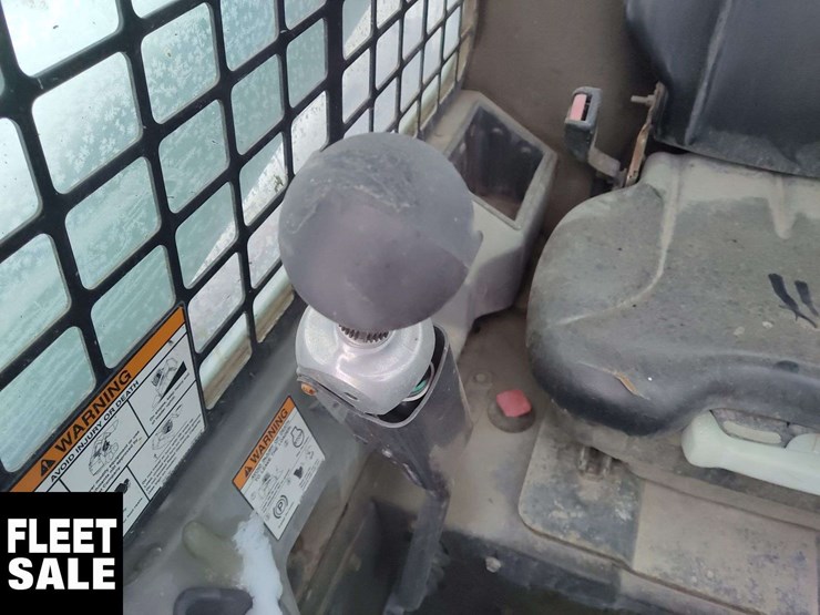 2009-bobcat-s630-image-11