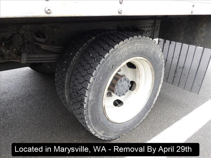 2018-hino-195-image-12