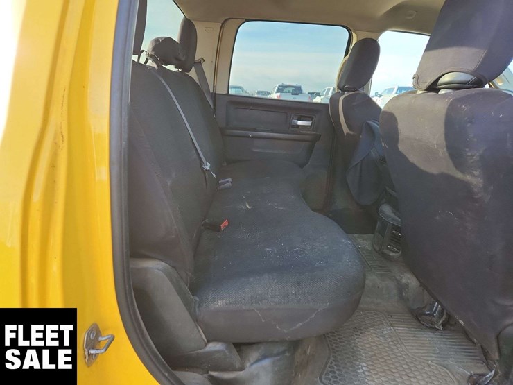 2019-dodge-2500-image-18