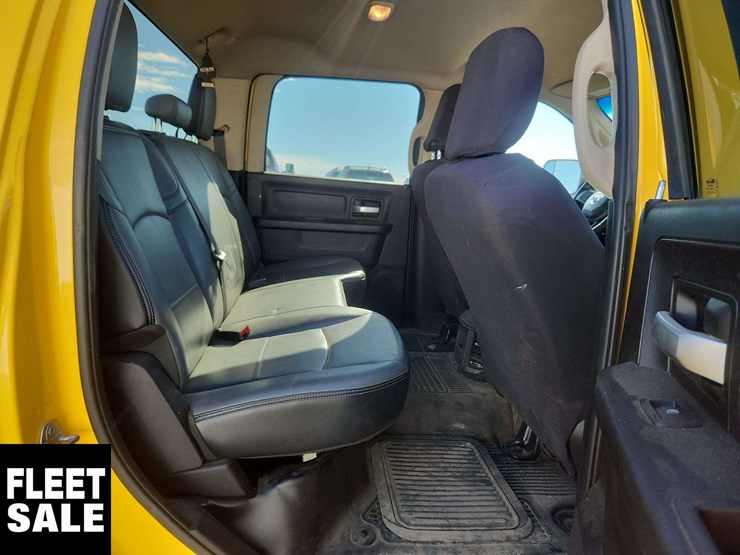 2019-dodge-2500-image-18