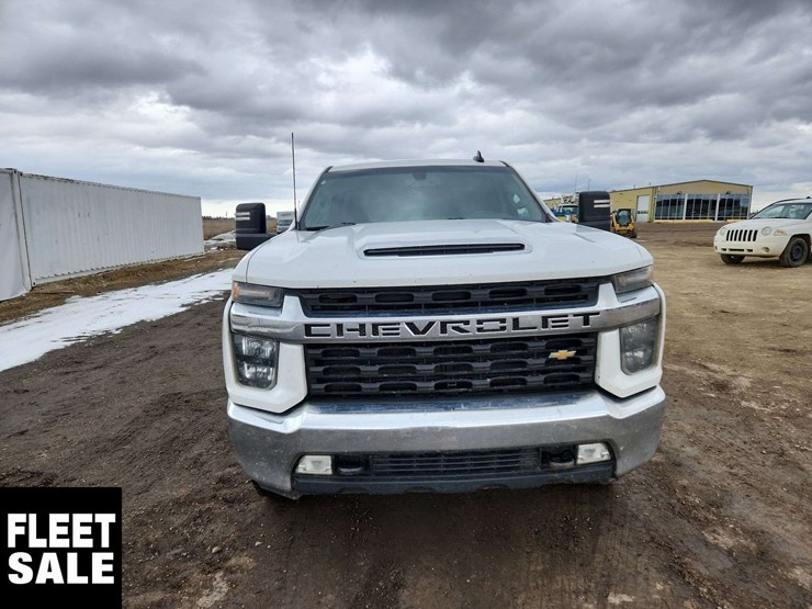 2021-chevrolet-silverado-2500hd-image-21