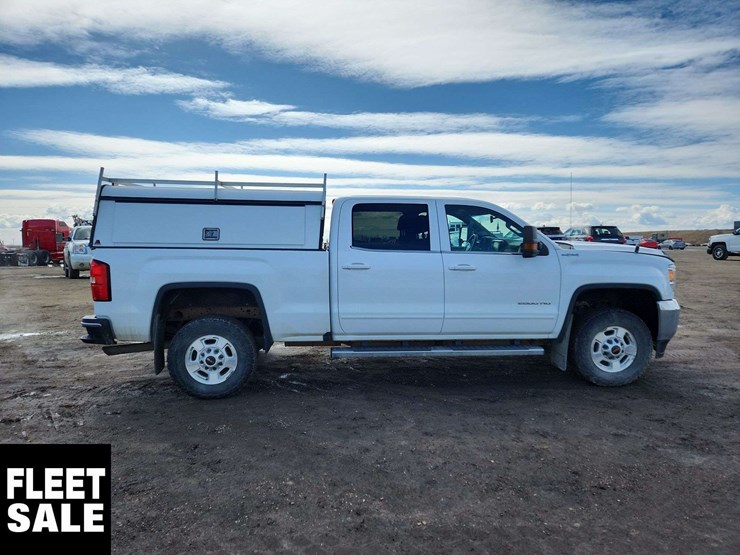 2016-gmc-sierra-2500hd-image-25