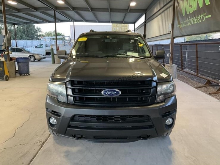 2016-ford-expedition-image-3