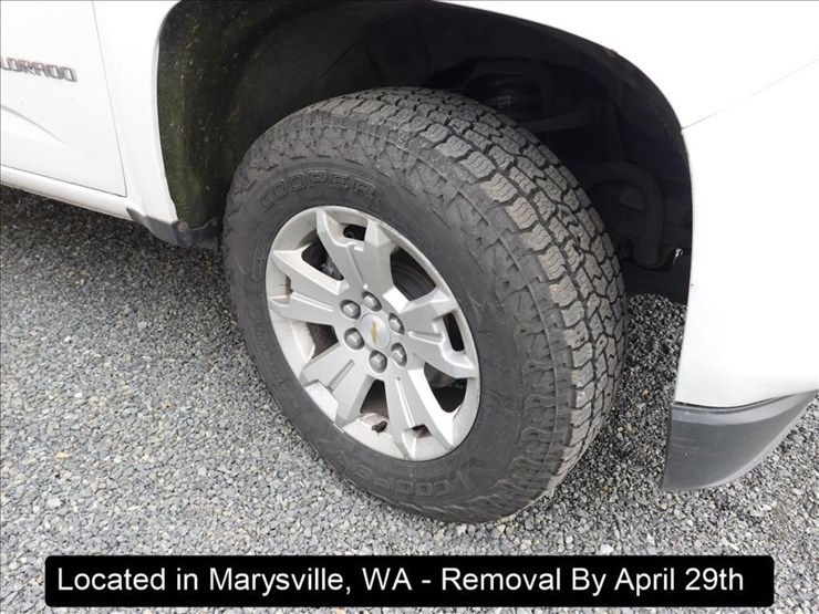 2015-chevrolet-colorado-lt-image-16