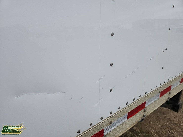 2016-isuzu-npr-image-31