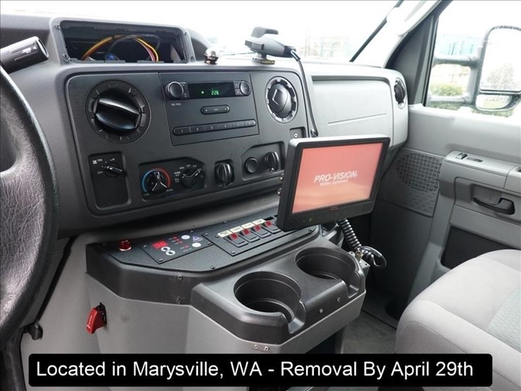 2015-ford-e350-image-2