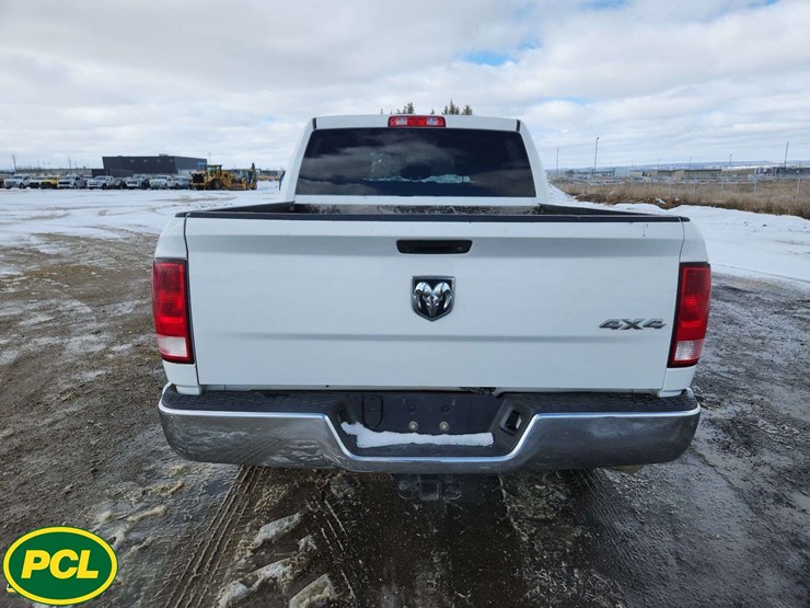 2017-dodge-1500-image-8