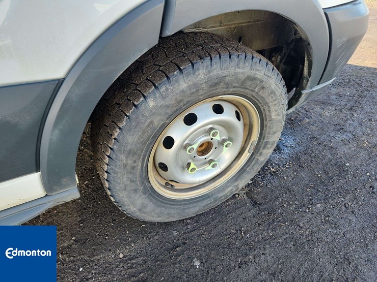 2018-ford-transit-image-13