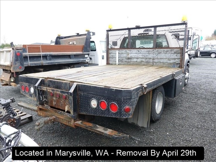 2004-chevrolet-3500-image-8