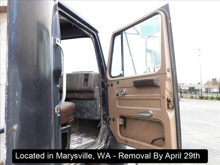 1985-international-s2300-image-6