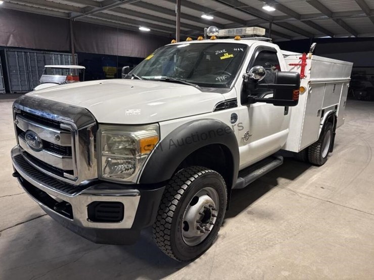 2012-ford-f550-image-4