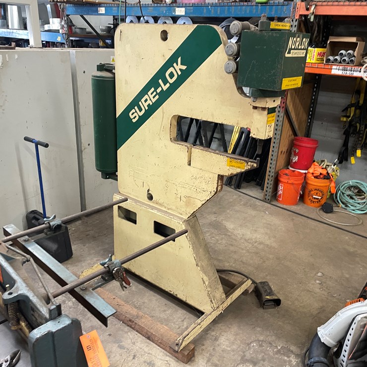 #2509 • Norlok Clincher Machine (Columbia Heights, MN)