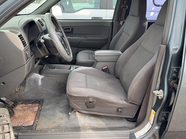 #4018-•-2006-gmc-z71-pickup-truck-image-17