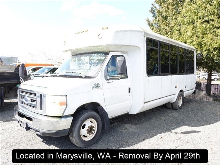 2009-ford-e450-image-1