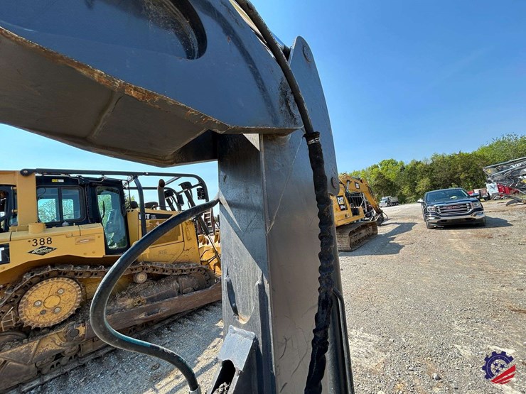 2021-deere-60g-image-37