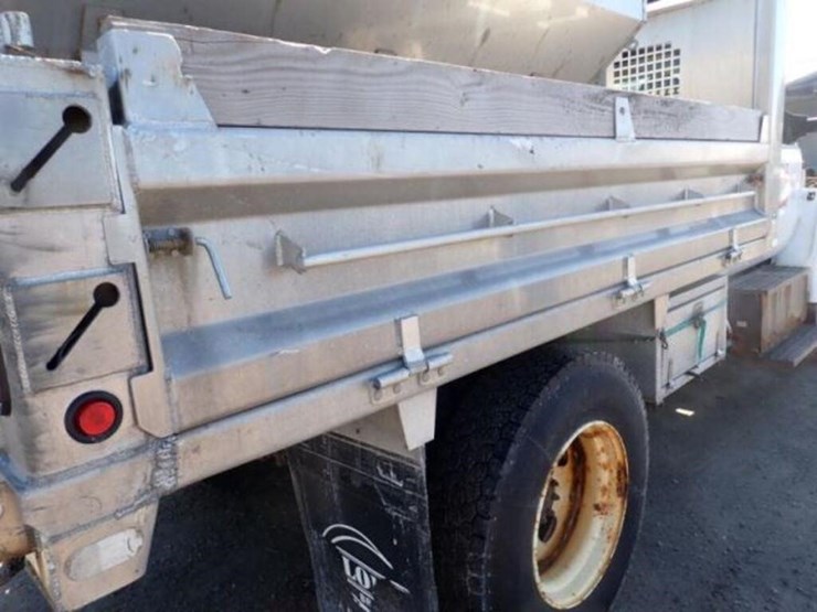 2016-ford-f650-image-44