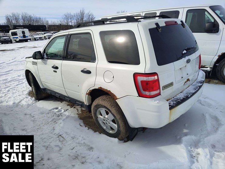 2012-ford-escape-image-3