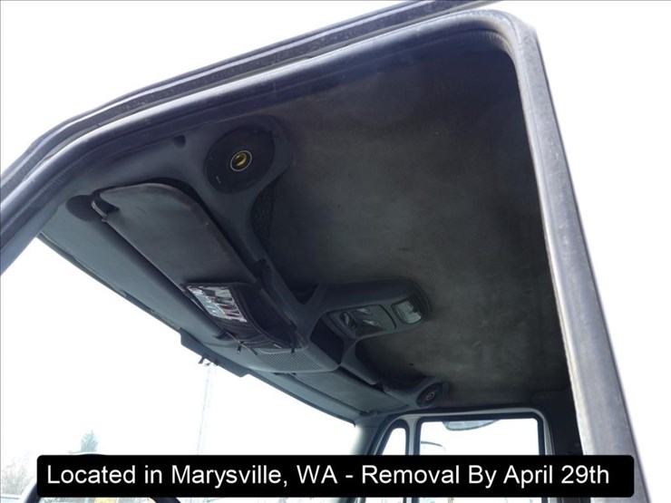 2005-international-7600-image-34