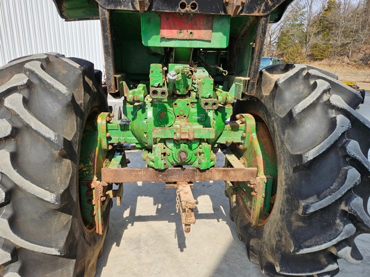 1982-john-deere-4240-image-21