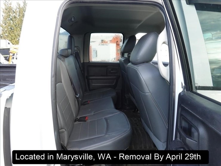 2014-dodge-1500-image-24