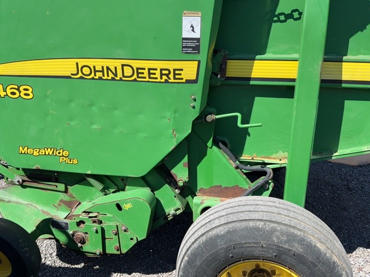 john-deere-468-image-9