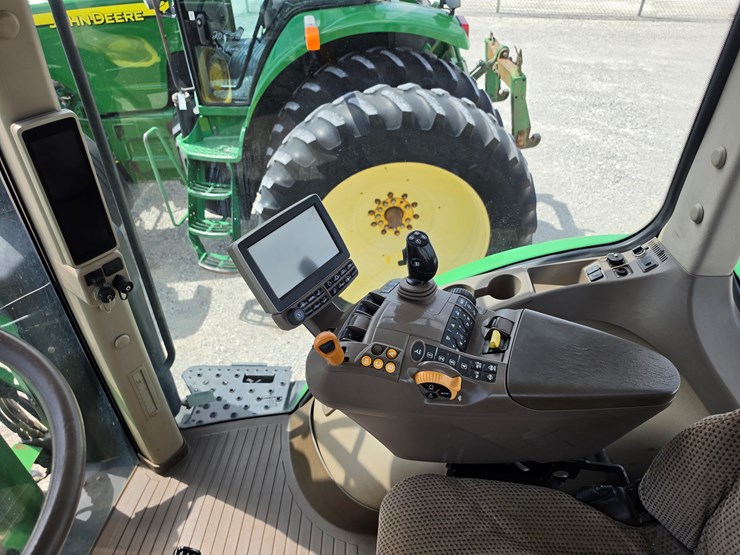 2014-john-deere-7210r-image-20