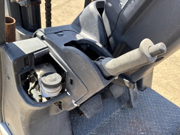 2007-nissan-mcp1f2a25lv-image-19