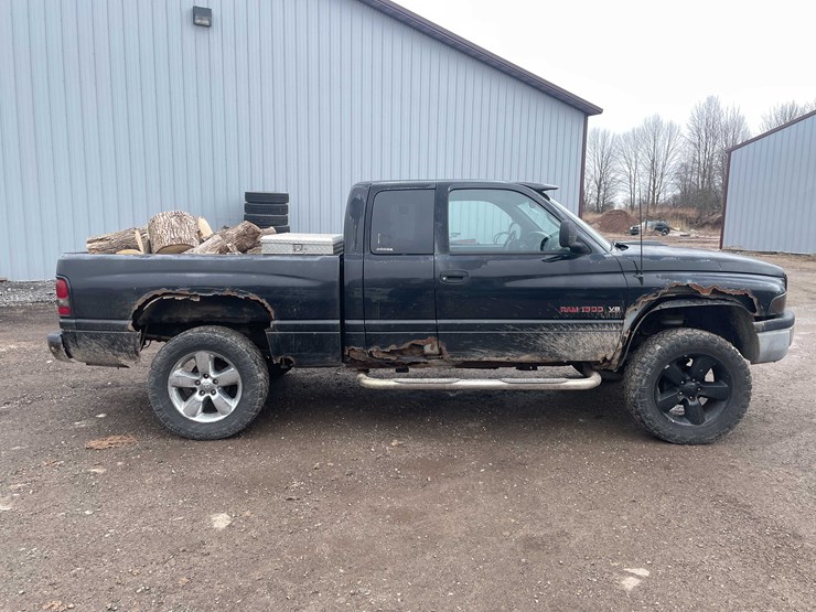 #204-•-1998-dodge-ram-truck-(has-wi-title)-(denmark,-wi)-image-4