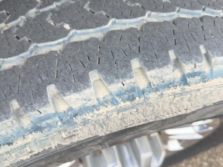 2020-ford-f350-xl-image-16