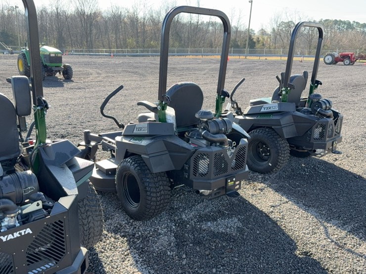 #4054-•-yakta-yxr-710-zero-turn-mower-image-10