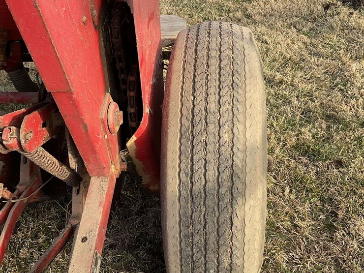 massey-ferguson-33-image-18