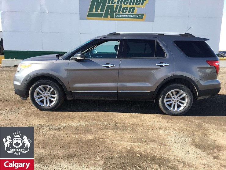 2014-ford-explorer-xlt-image-6