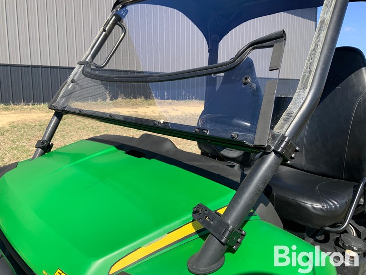 2011-john-deere-gator-image-12