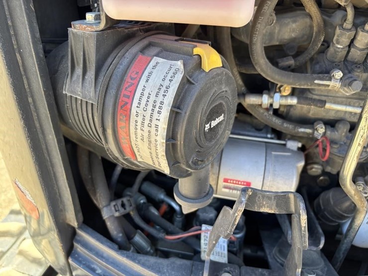 2020-bobcat-e10-image-38