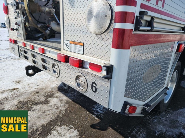 2005-ford-f550-image-39