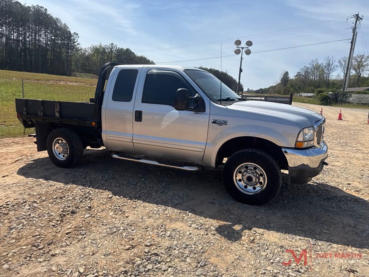 2003-ford-f250-xlt-image-2