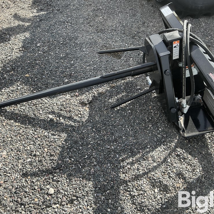 Worksaver Skid Steer Mount - Hydraulic Bale Unroller