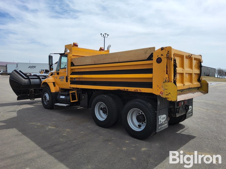 2006-international-7400-image-7