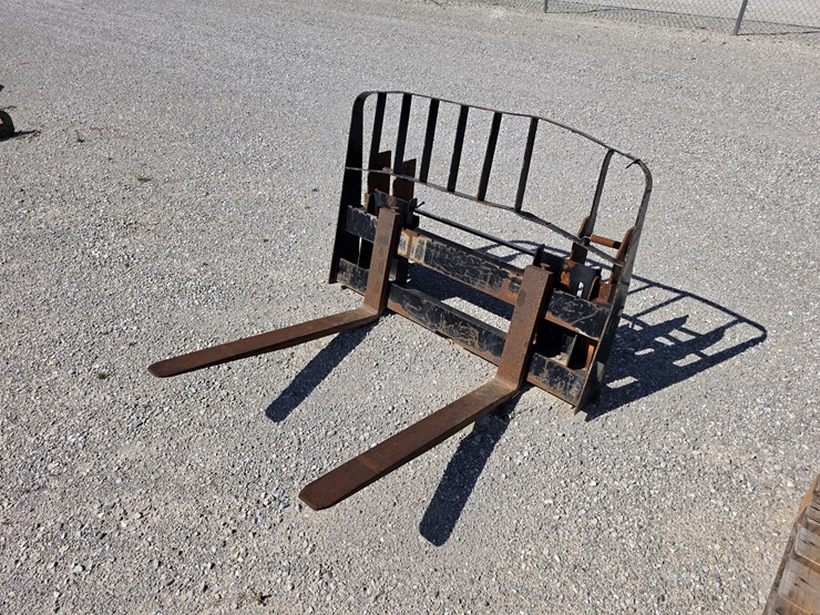 john-deere-725-image-1