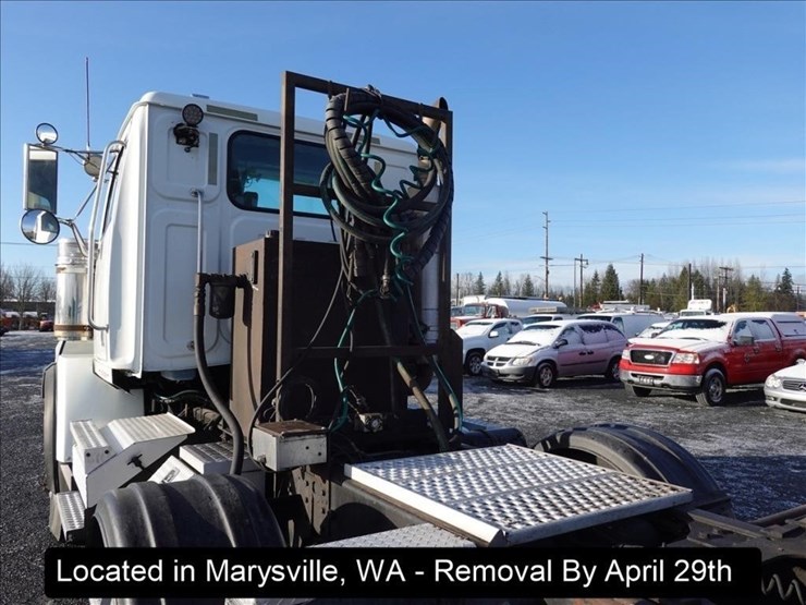 2008-western-star-4900sa-image-4